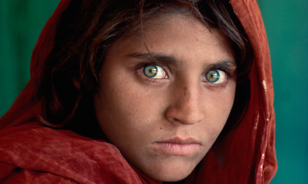 Icons. Steve McCurry a Pavia