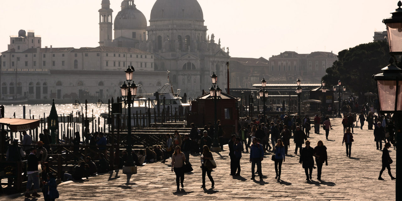 Tornelli veneziani e turismo di massa